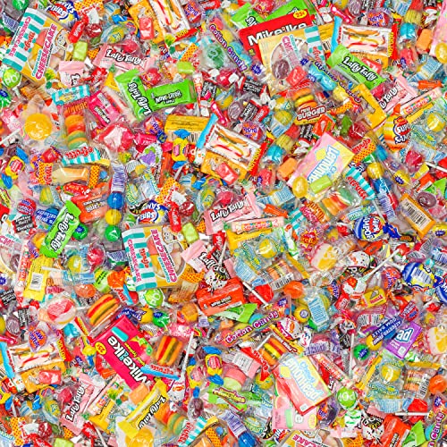 Big Bulk Candy - 8 Pounds - Halloween Individually Wrapped Candies - Trick Or Treat Candies - Piñata Filler Stuffers - Assorted Variety Candy for Offices  Schools  Candy Party Favors  Claw Machines  Carnivals